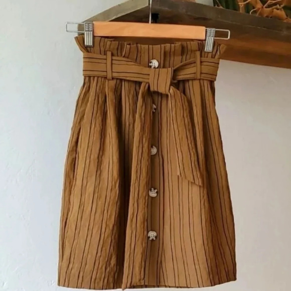 NWT ||H&M|| skirt - Picture 2 of 5